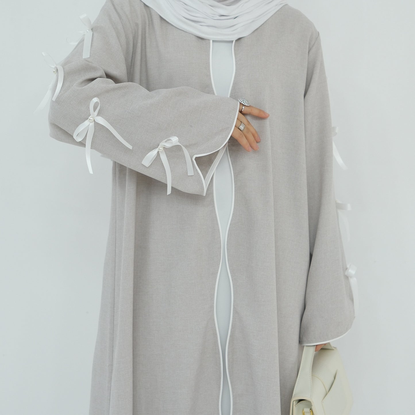 Abaya mit schleifen